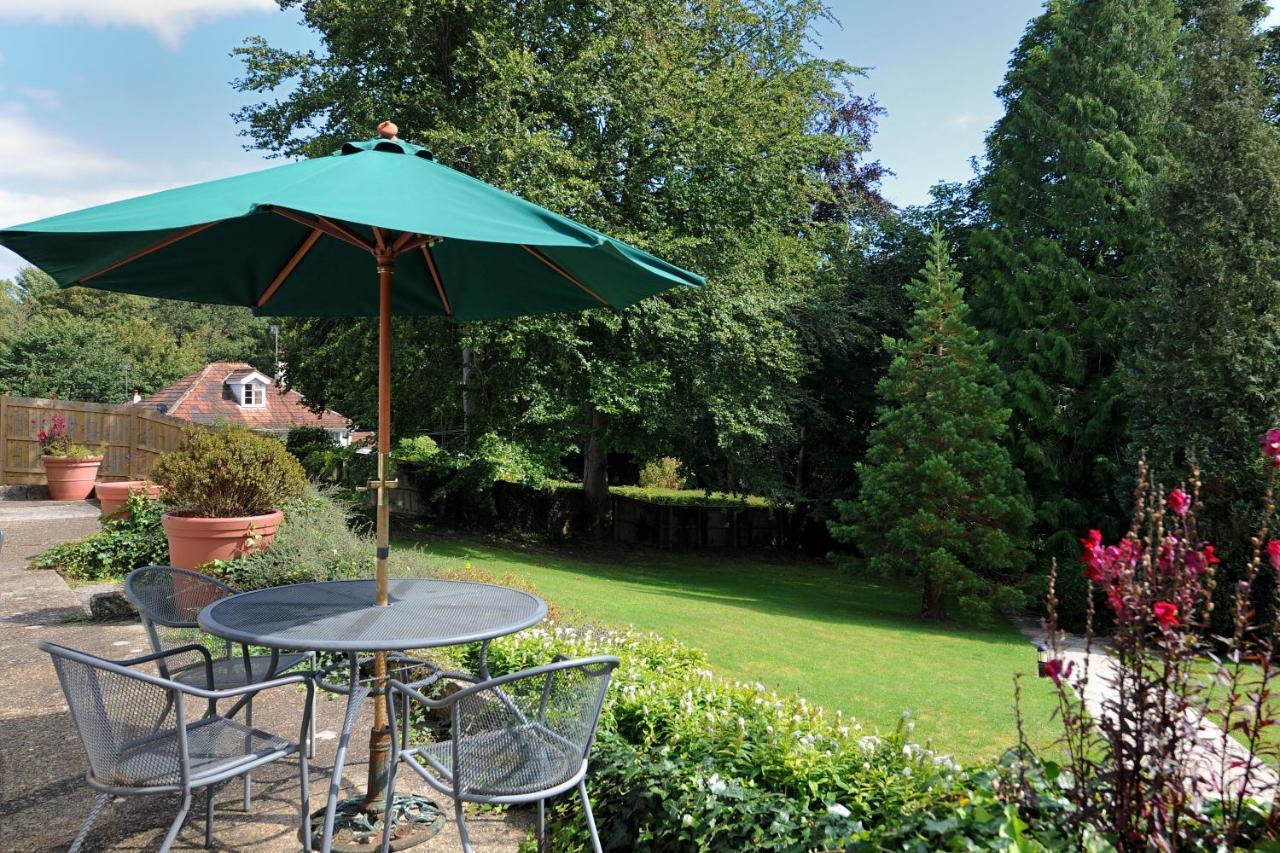 Strathaven Villa Uplyme ภายนอก รูปภาพ