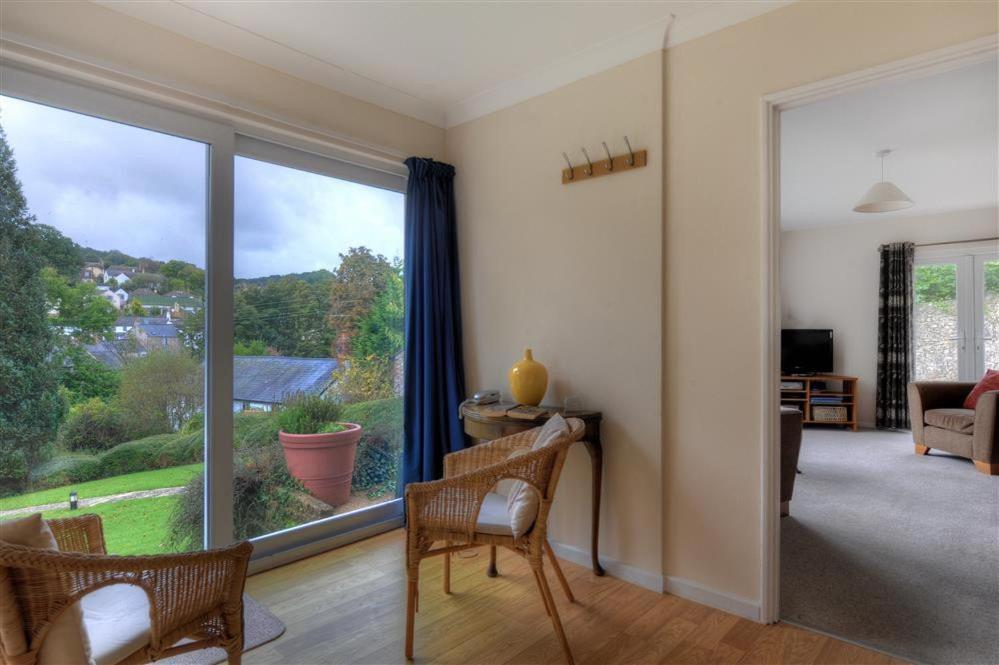 Strathaven Villa Uplyme ภายนอก รูปภาพ
